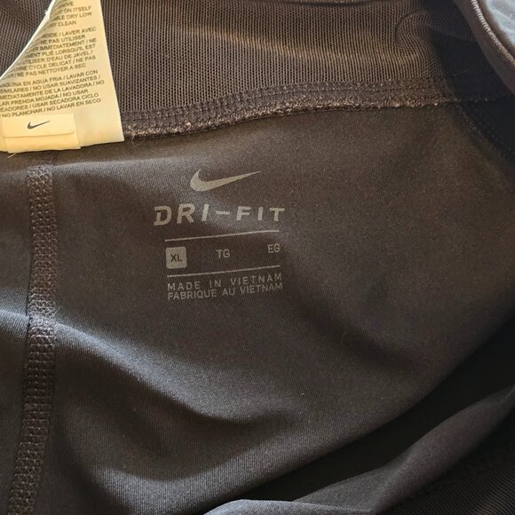Nike Dri-Fit Black Capri Cropped Athletic Workout Pants XL - Picture 4 of 7